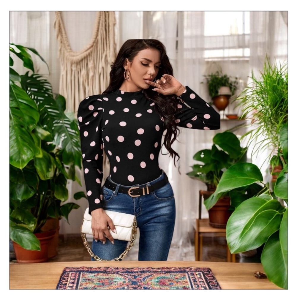 Boutique Black/Pink Polka Dot Blouse-Puff Shoulder Detail-Stretch -SzM-NWOT😍​